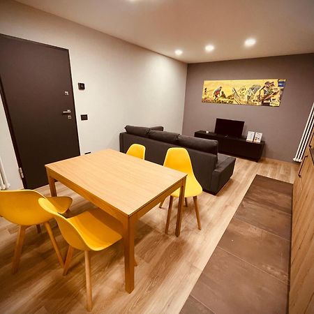 Appartamento Alpine Hut Pont-Saint-Martin Esterno foto