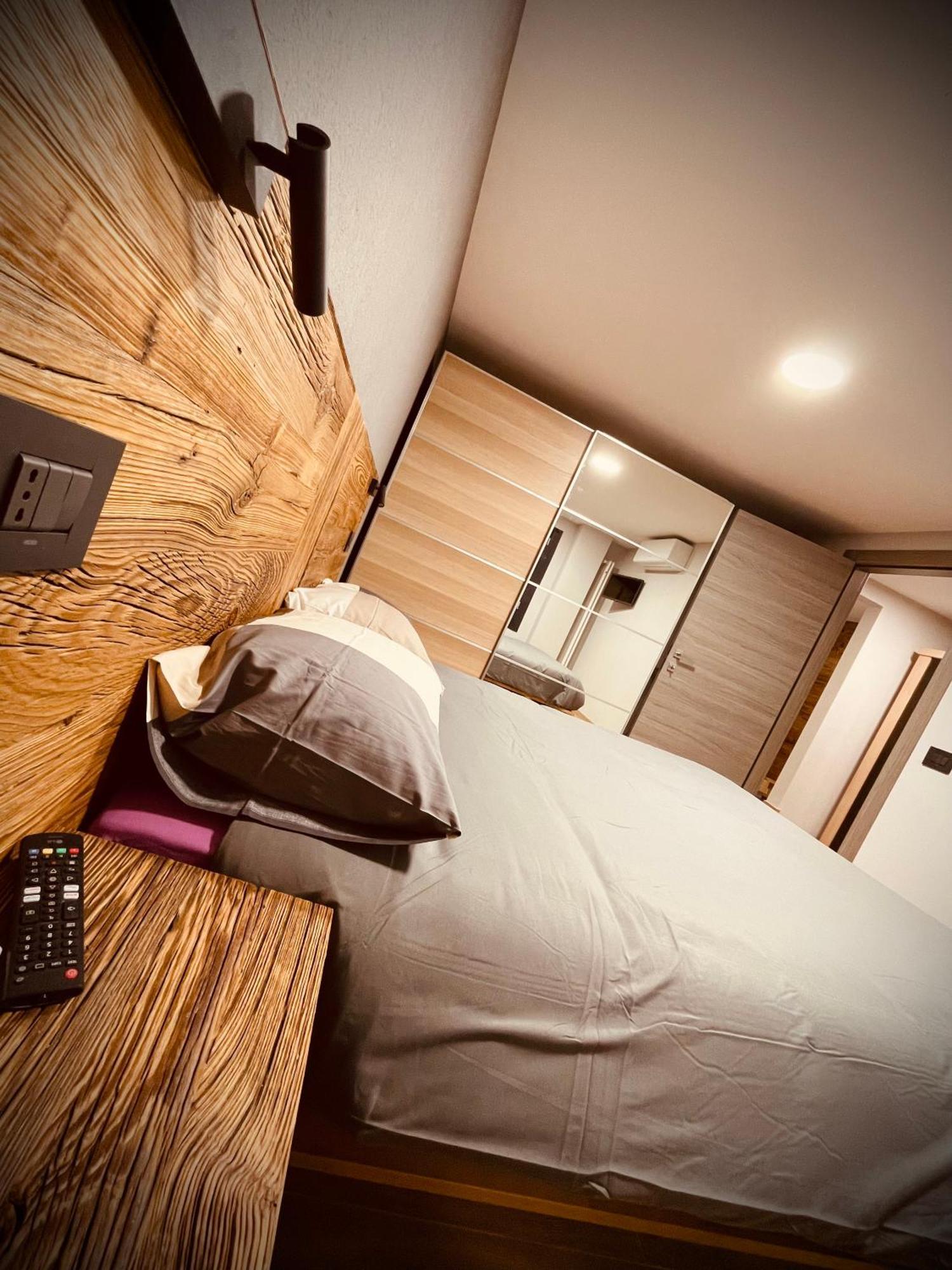 Appartamento Alpine Hut Pont-Saint-Martin Esterno foto