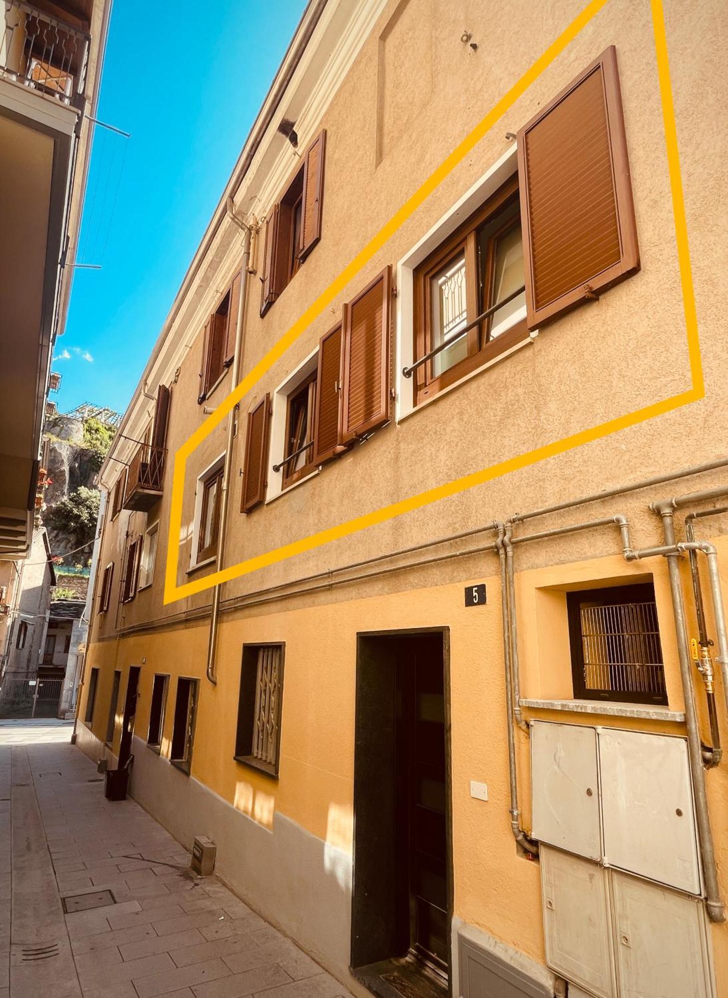 Appartamento Alpine Hut Pont-Saint-Martin Esterno foto