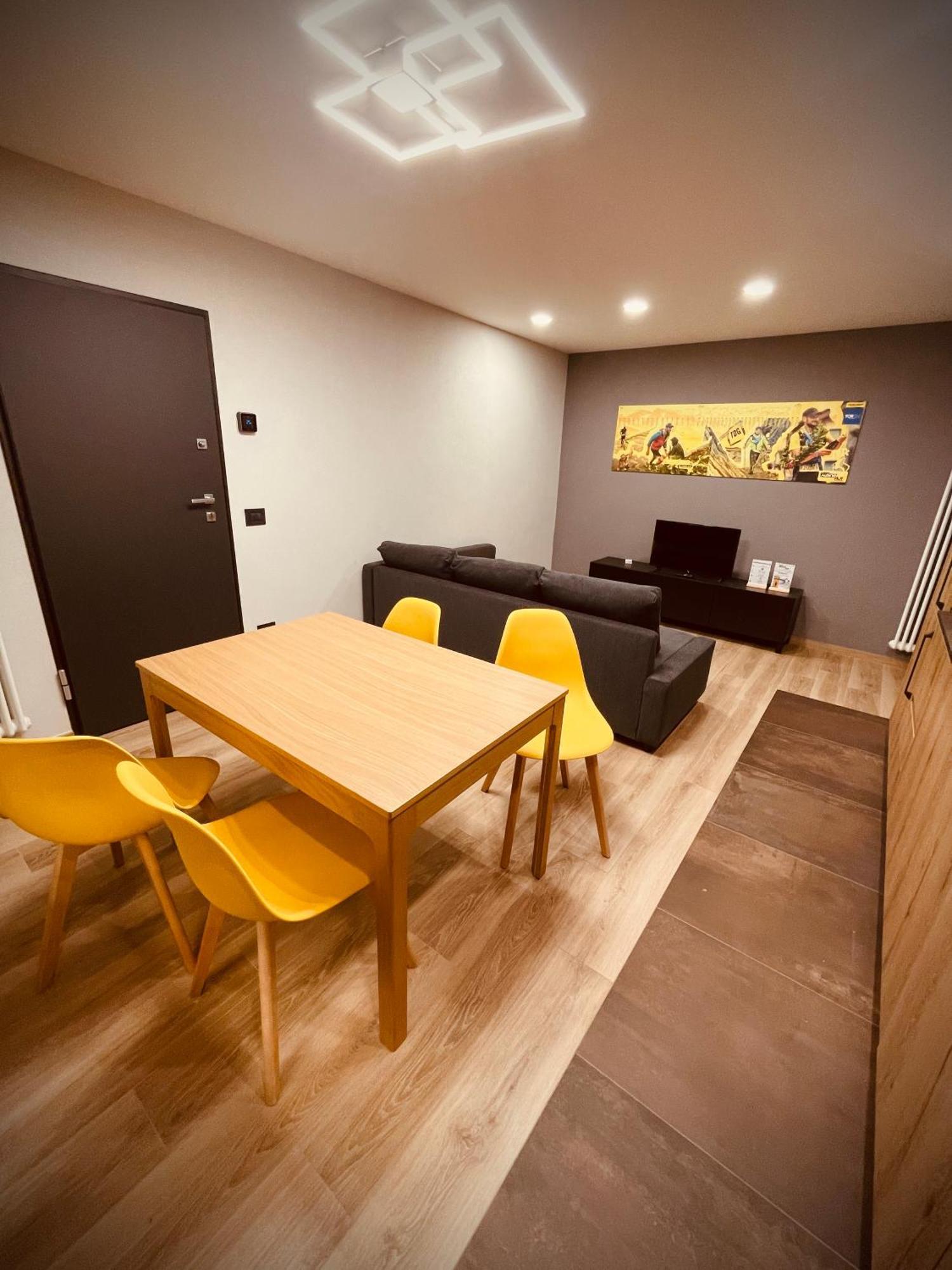 Appartamento Alpine Hut Pont-Saint-Martin Esterno foto